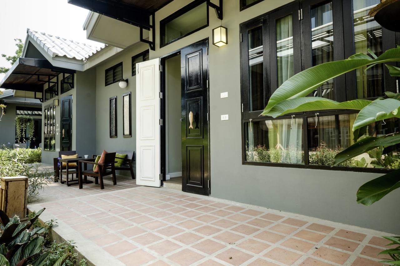 Amphawa Caza Platuu Bed & Breakfast Exterior photo