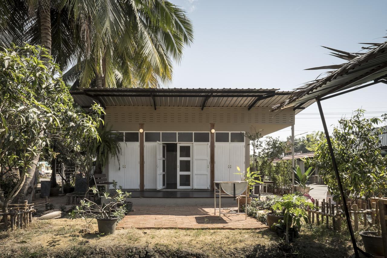 Amphawa Caza Platuu Bed & Breakfast Exterior photo