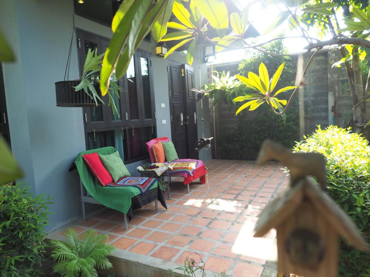 Amphawa Caza Platuu Bed & Breakfast Exterior photo